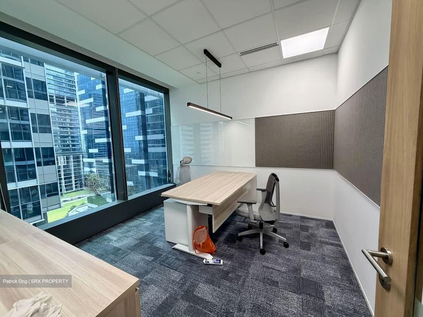 Central Boulevard (D1), Office #568708721